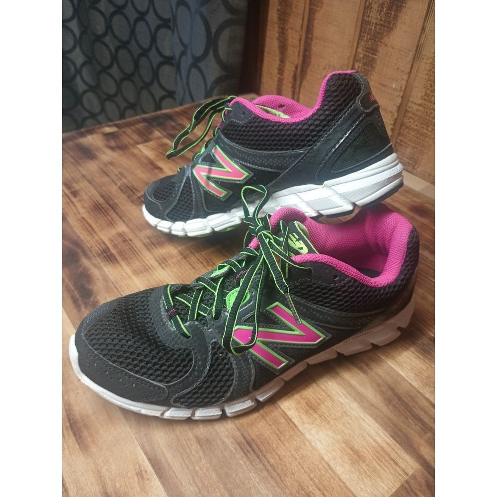 New Balance Womens 750 V2 W750BG2 Black Running Shoes Sneakers‎ Size 8